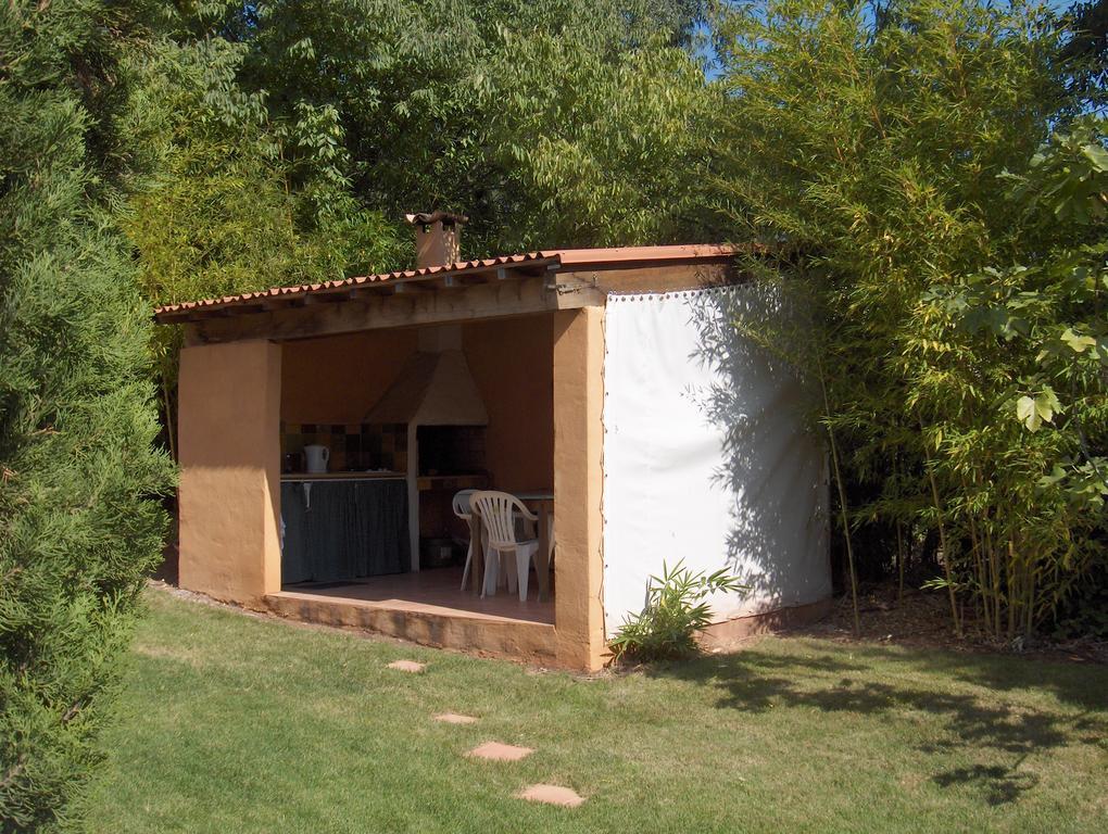 La Genestiere Bed and Breakfast Clermont-lʼHérault Eksteriør billede