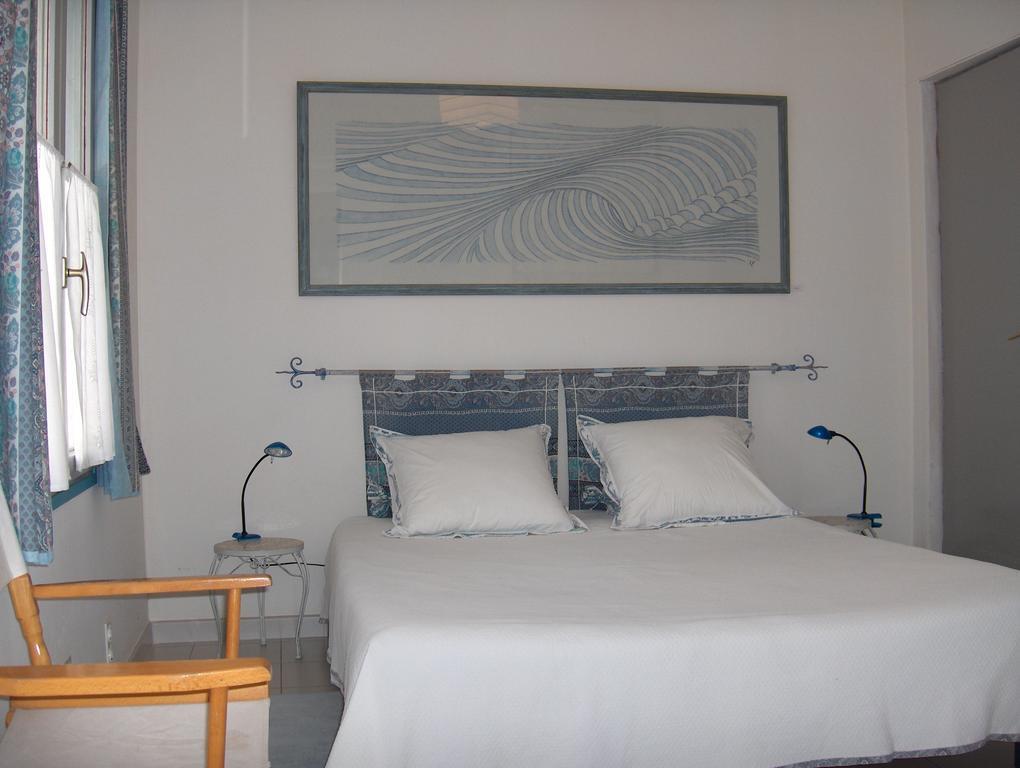 La Genestiere Bed and Breakfast Clermont-lʼHérault Eksteriør billede
