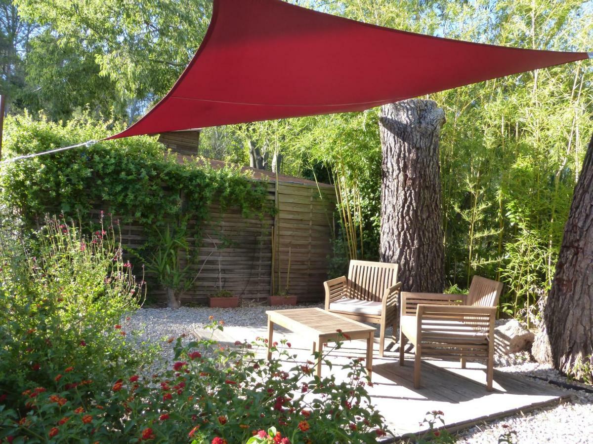 La Genestiere Bed and Breakfast Clermont-lʼHérault Eksteriør billede